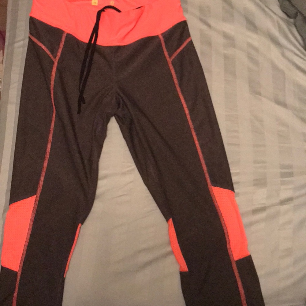 Workout capris